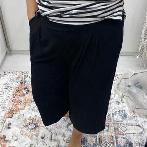 Jones New York Black Bermuda Shorts Relaxed Fit